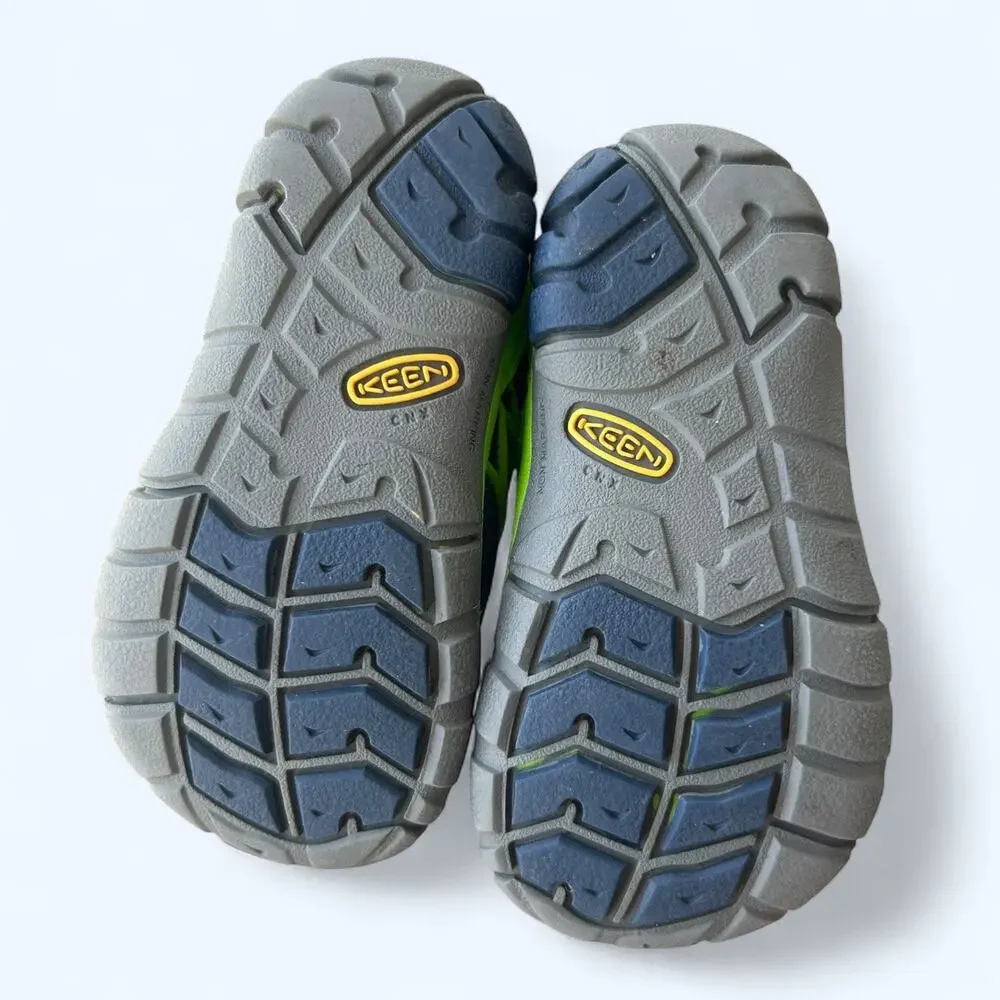 Keen Chandler CNX Trail Shoes Navy & Green size 6 Outdoor Water Shoes Gorpcore